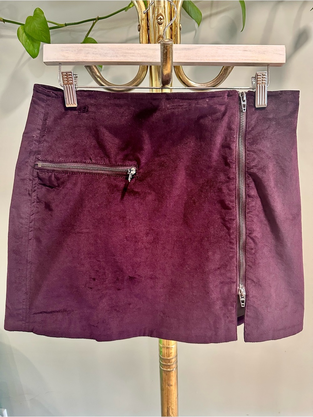 Blank NYC Wine Velvet Zip-Front Mini Skirt